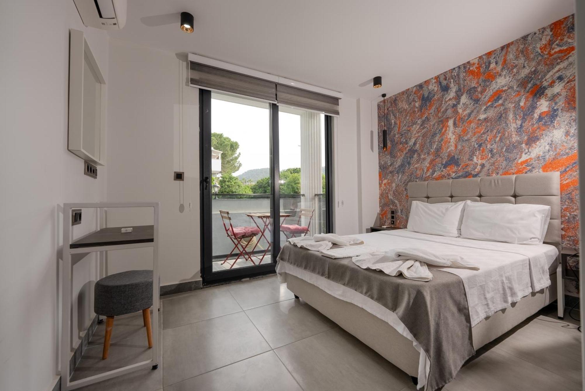 Euronova Hotel & Suites Кемер Екстериор снимка