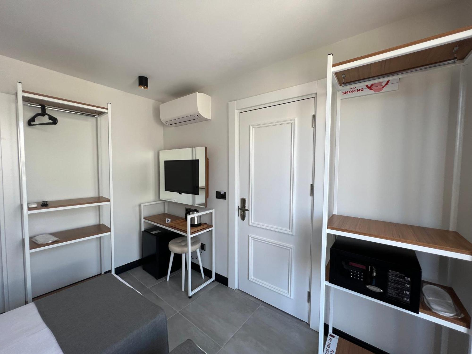 Euronova Hotel & Suites Кемер Екстериор снимка